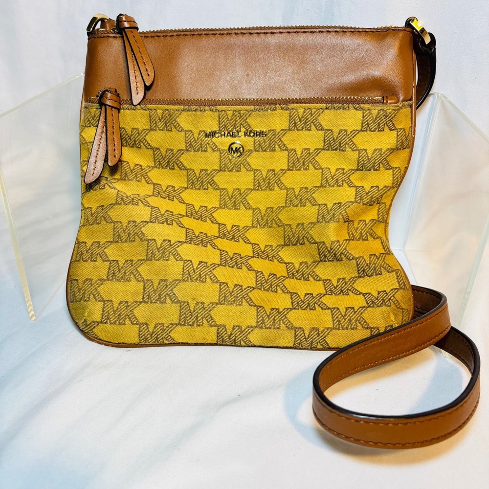 Michael Kors Crossbody Bag Yellow Monogram MK Logo Messenger Purse - Picture 2 of 12